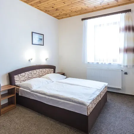 Ea Horský Hájenka Casa de hóspedes 3*