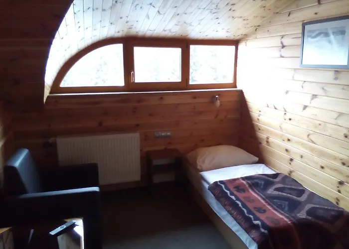 Konukevi Ea Horsky Hajenka 3*
